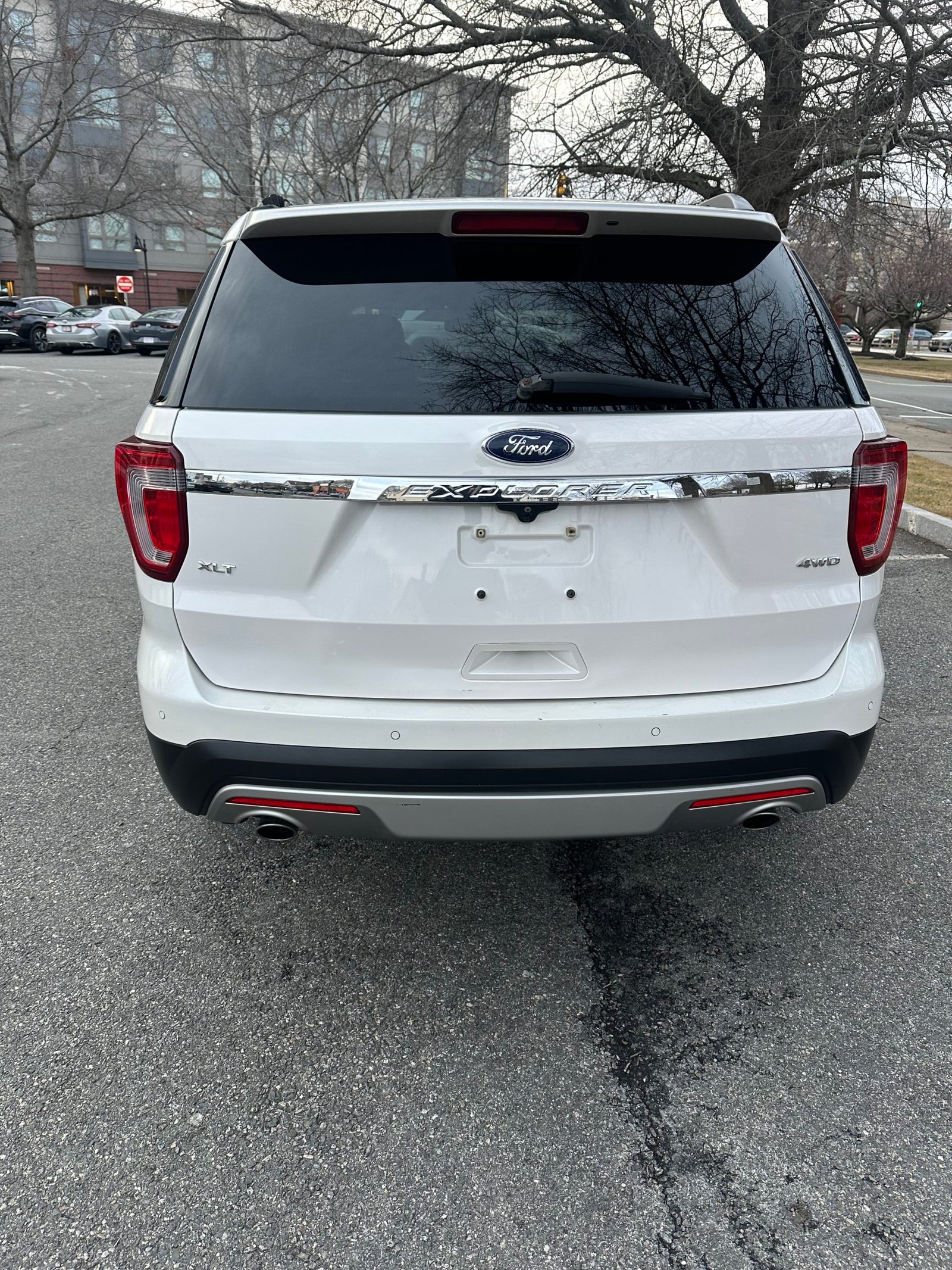 2017 Ford Explorer XLT - Photo 9