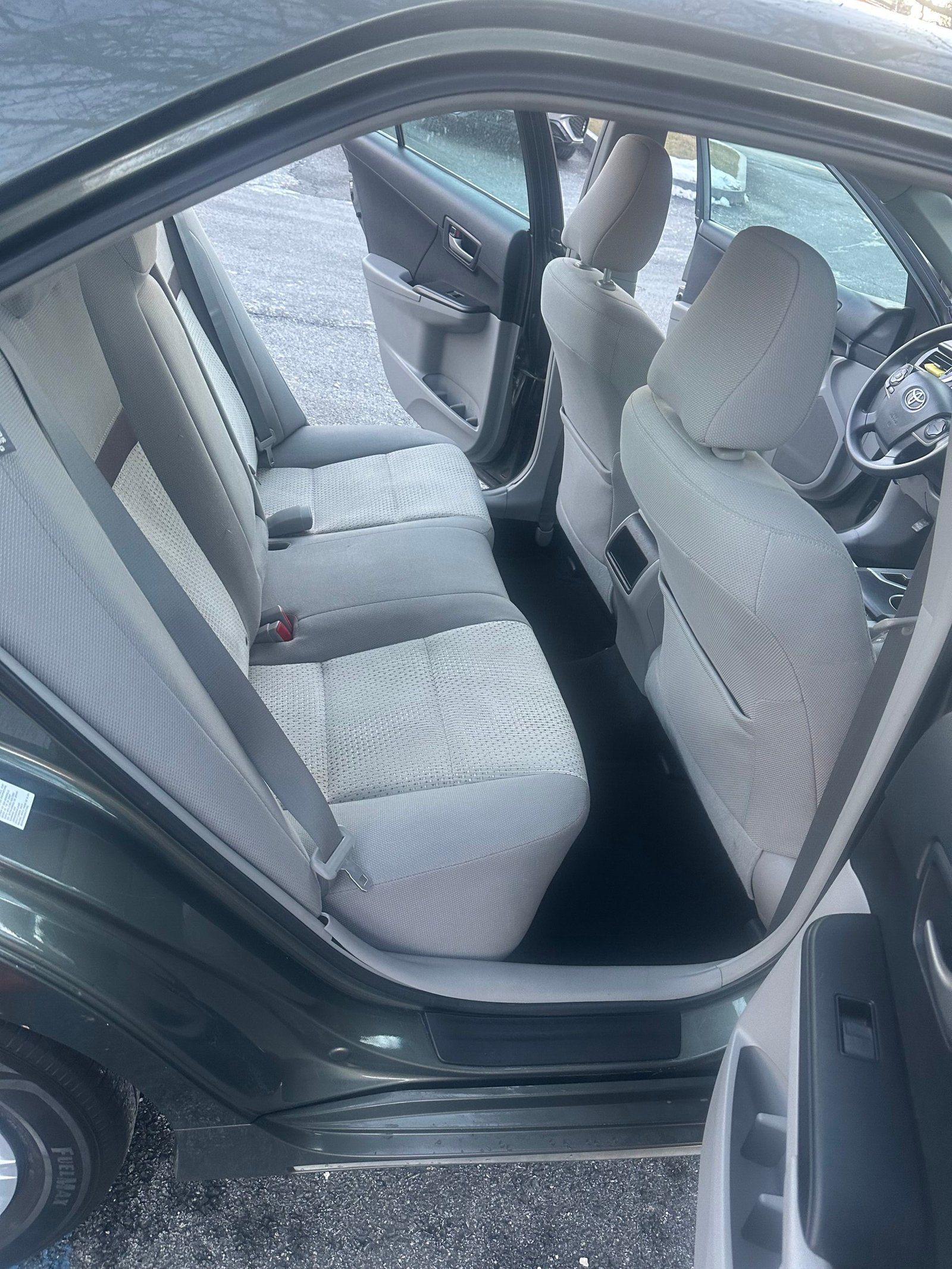 2013 Toyota Camry LE - Photo 19